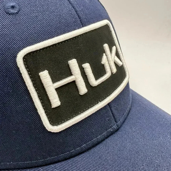 Huk Performance Fishing‎ Classic Logo Stretch back Trucker Hat Mens Sargasso Sea - Picture 4 of 12